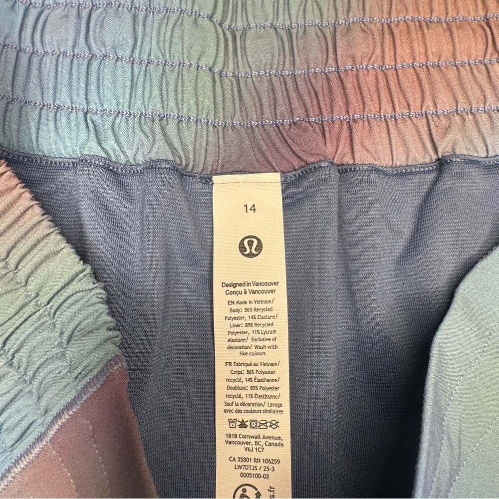 Lululemon Hotty Hot High Rise Short Athletic Shorts Chroma Drift Blue 14 NWT - Picture 10 of 13